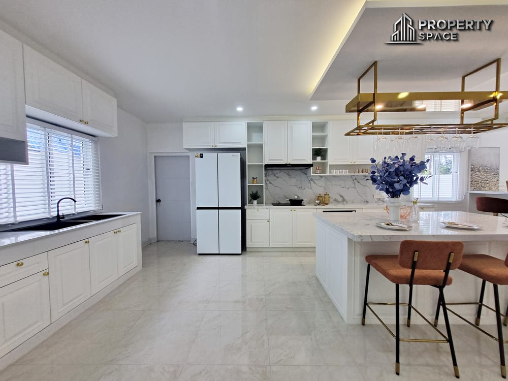 5 Bedroom Modern Luxury Pool Villa In North Pattaya For Sale (Installment Option Available) Image 19