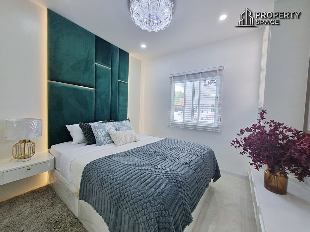 5 Bedroom Modern Luxury Pool Villa In North Pattaya For Sale (Installment Option Available) Image 22