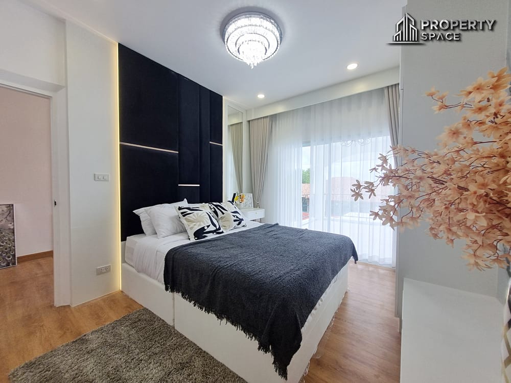 5 Bedroom Modern Luxury Pool Villa In North Pattaya For Sale (Installment Option Available) Image 25