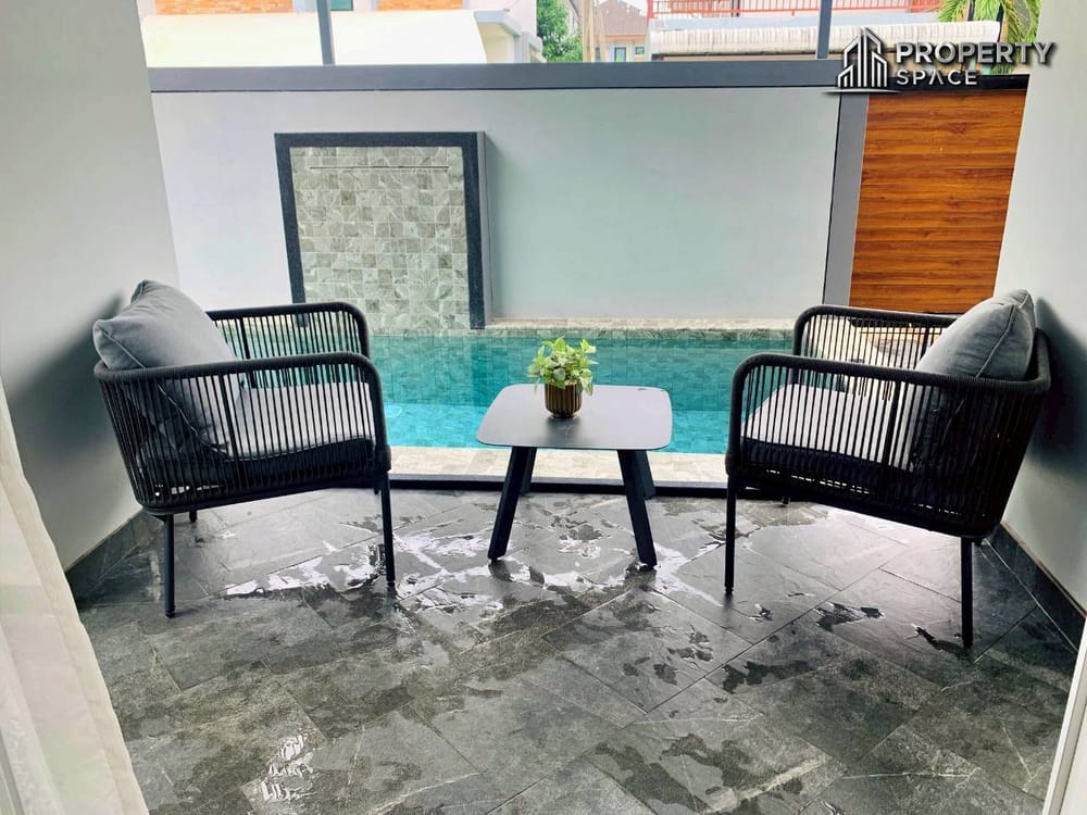 3 Bedroom 2-Story Pool Villa in Uraiwan Park View Pattaya For Rent Image 4