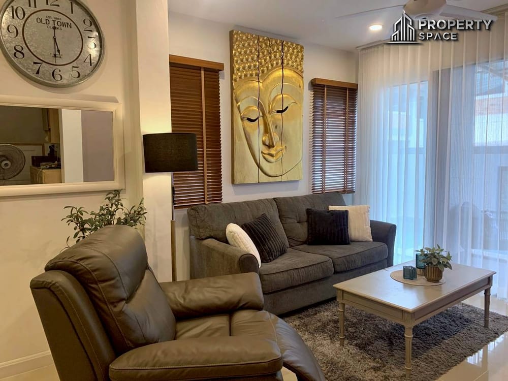 3 Bedroom 2-Story Pool Villa in Uraiwan Park View Pattaya For Rent Image 5