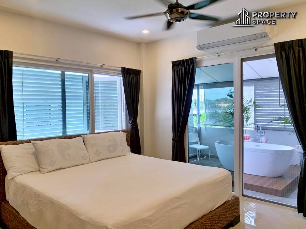 3 Bedroom 2-Story Pool Villa in Uraiwan Park View Pattaya For Rent Image 25