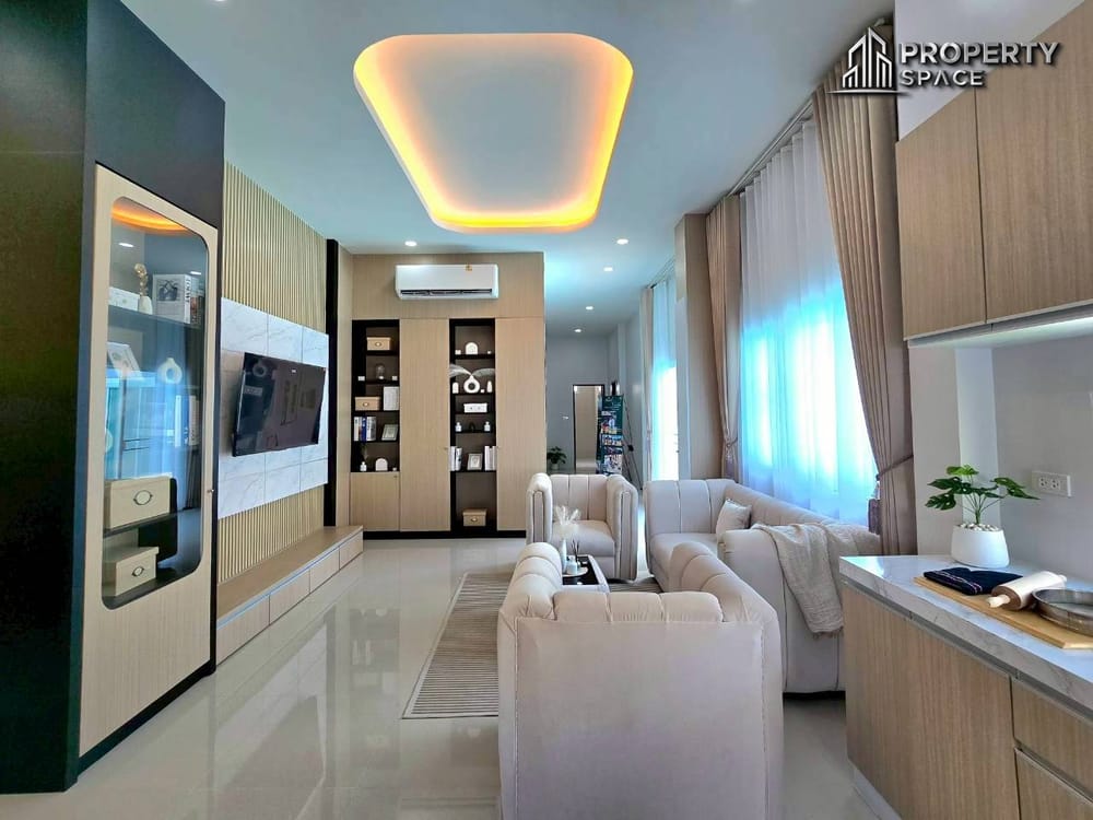 Hot Deal! Nordic-Style 4 Bedroom Pool Villa in Soi Siam Pattaya For Sale Image 5