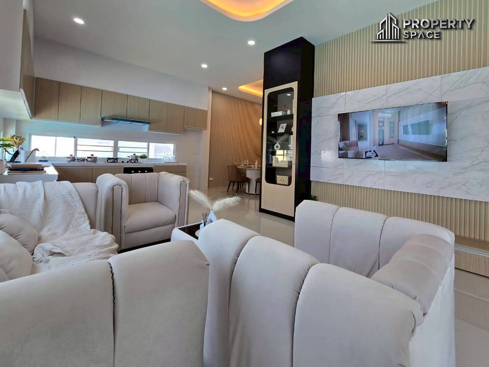 Hot Deal! Nordic-Style 4 Bedroom Pool Villa in Soi Siam Pattaya For Sale Image 8