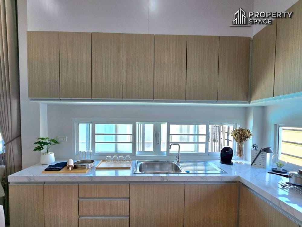 Hot Deal! Nordic-Style 4 Bedroom Pool Villa in Soi Siam Pattaya For Sale Image 13