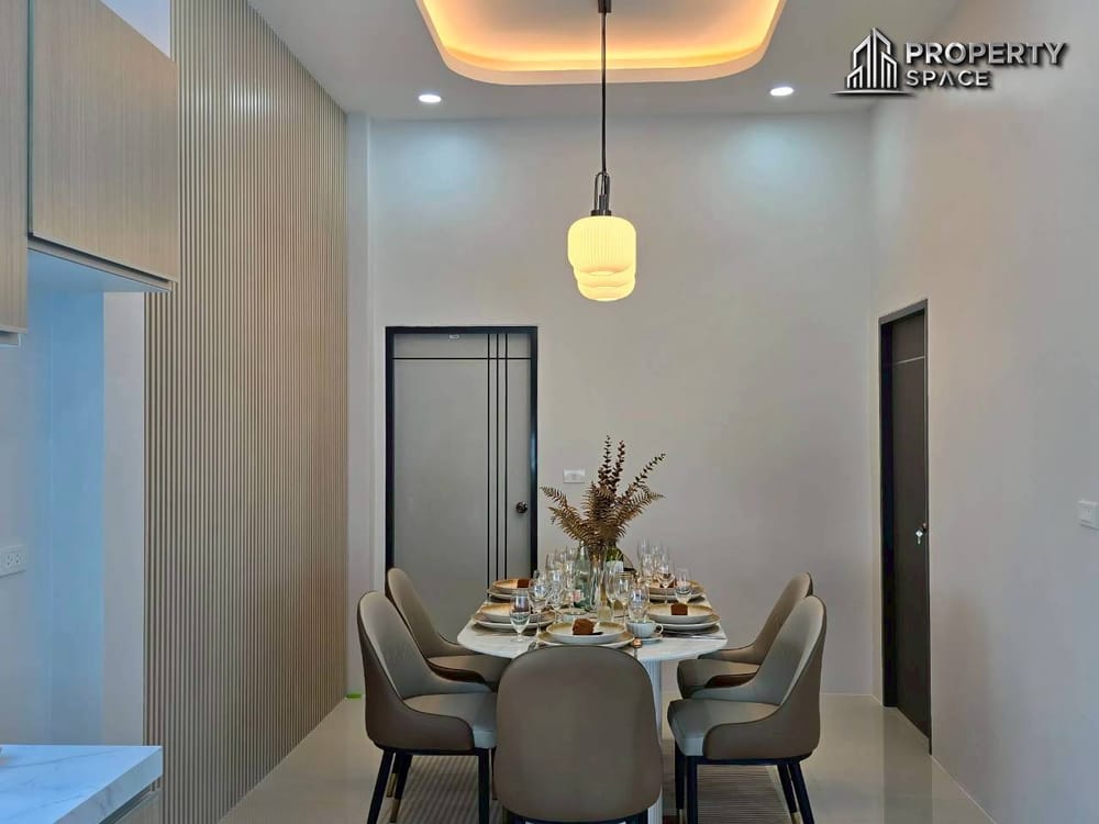 Hot Deal! Nordic-Style 4 Bedroom Pool Villa in Soi Siam Pattaya For Sale Image 9