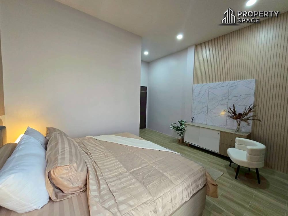 Hot Deal! Nordic-Style 4 Bedroom Pool Villa in Soi Siam Pattaya For Sale Image 23