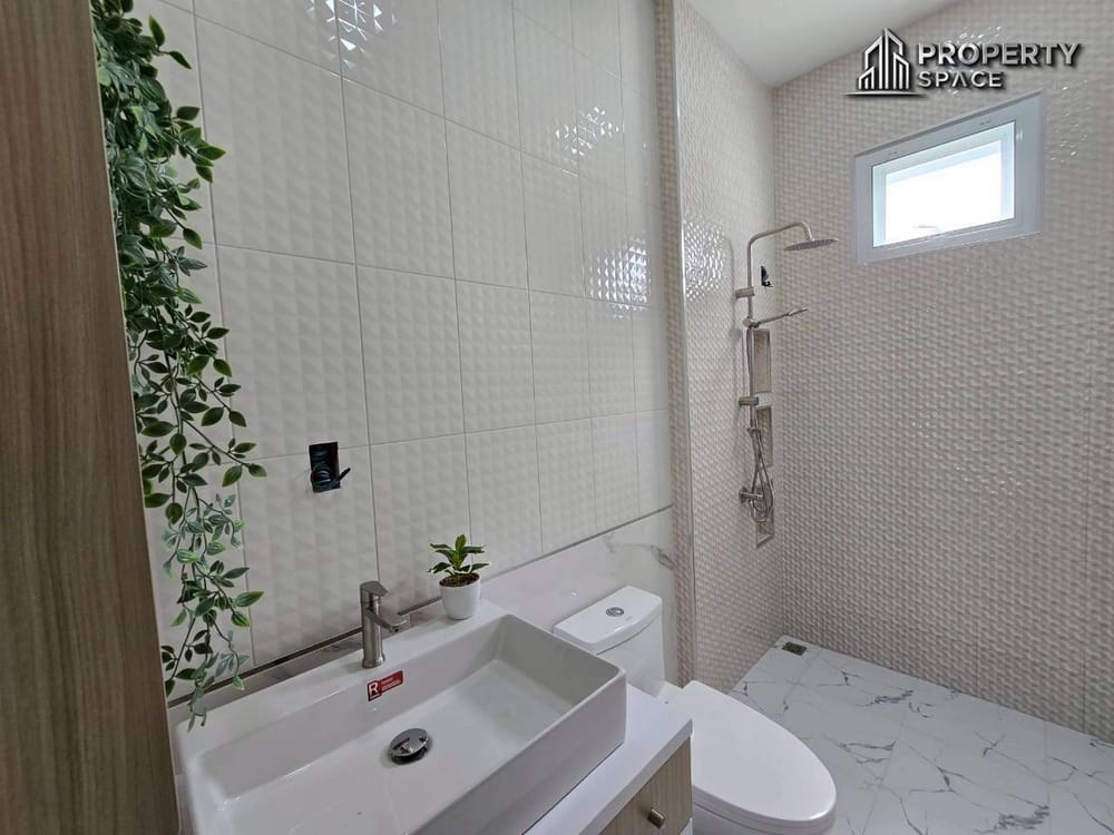 Hot Deal! Nordic-Style 4 Bedroom Pool Villa in Soi Siam Pattaya For Sale Image 28