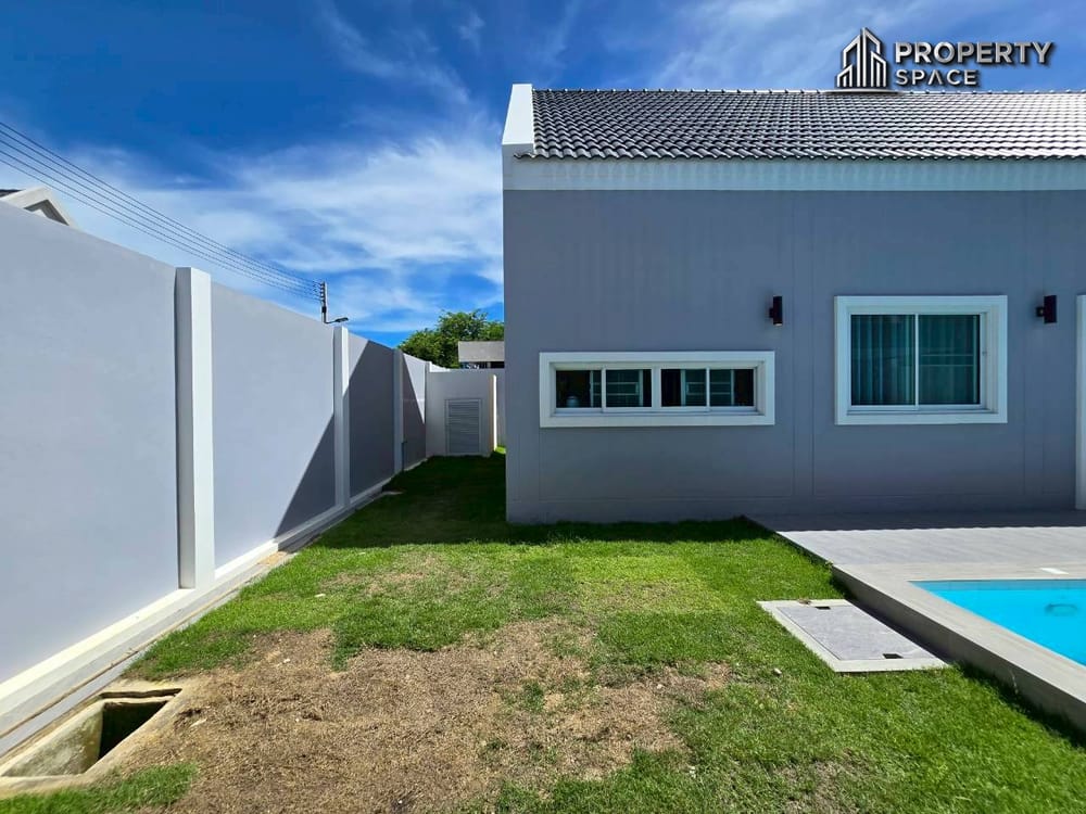 Hot Deal! Nordic-Style 4 Bedroom Pool Villa in Soi Siam Pattaya For Sale Image 33