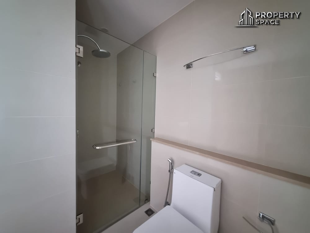 Luxury 5 Bedroom Duplex In Riviera Jomtien Pattaya Condo For Sale Image 34