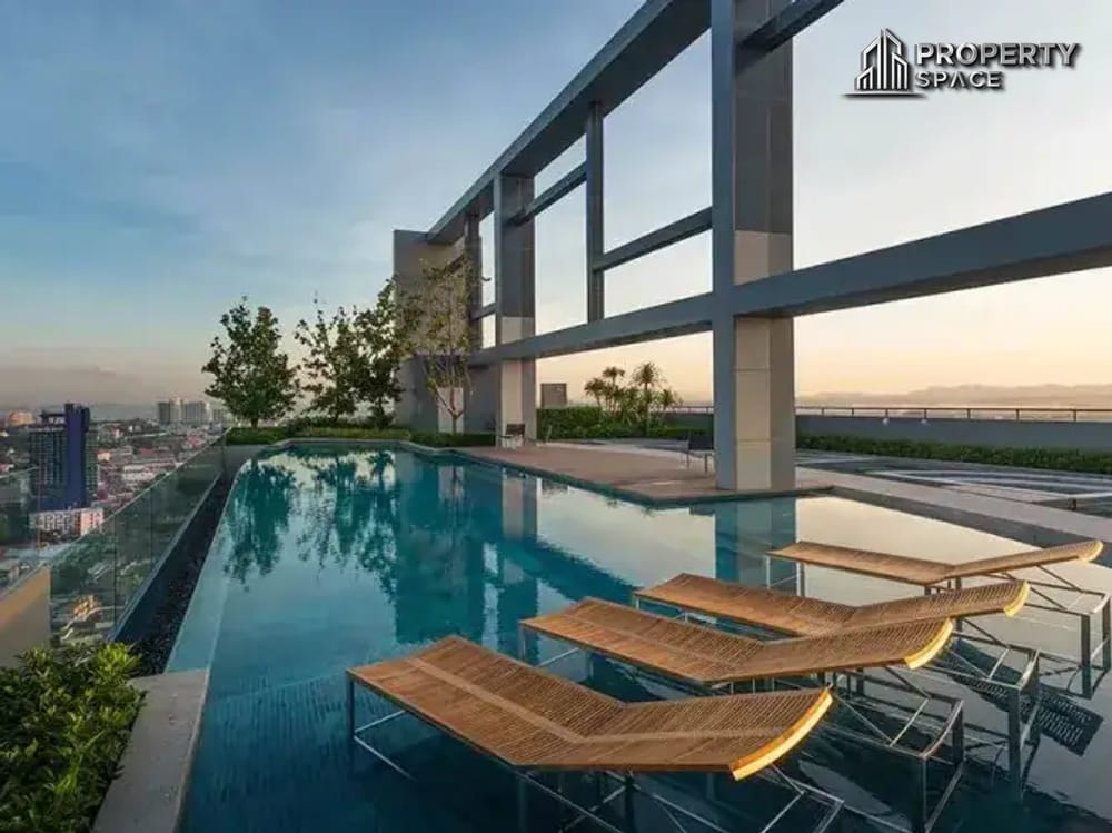 Foreign Quota City View Studio Condo in Centric Sea Central Pattaya For Sale Image 3