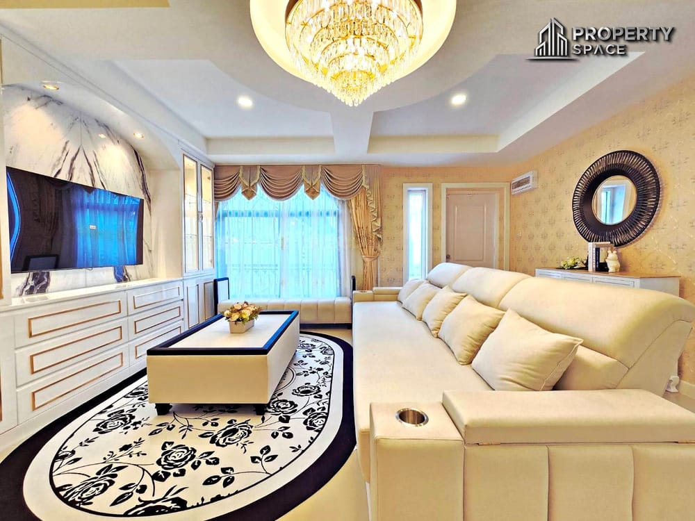 Elegant English-Style 3-Bedroom House in Soi Noen Plabwan Pattaya For Sale Image 5