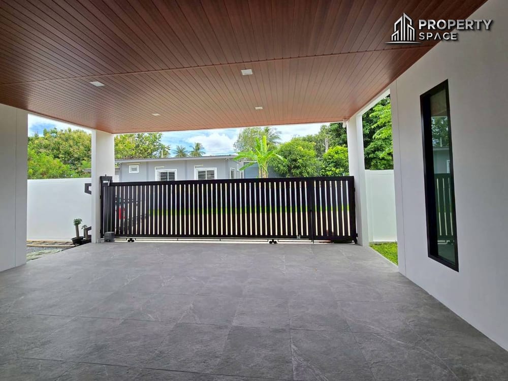Modern 4 Bedroom Pool Villa In East Pattaya For Sale Image 25
