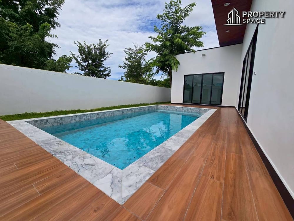 Modern 4 Bedroom Pool Villa In East Pattaya For Sale Image 21