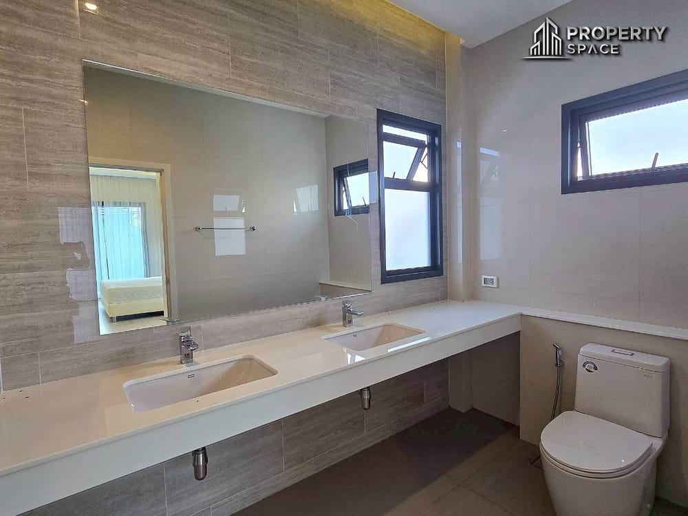 Ideal for Families Spacious 4-Bedroom House In Patta Element Pattaya For Rent  Image 19