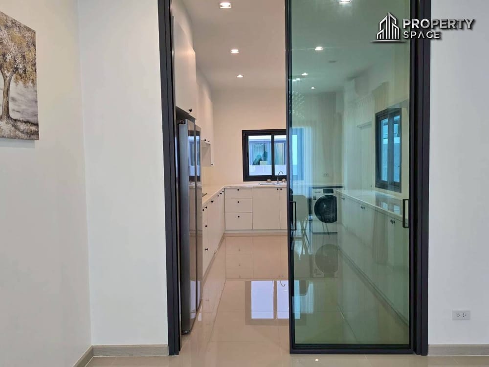 Ideal for Families Spacious 4-Bedroom House In Patta Element Pattaya For Rent  Image 10
