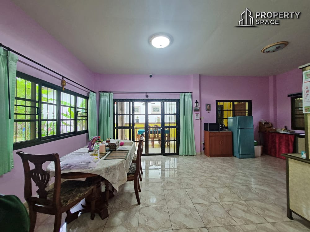 3 Bedroom Detached House In Gated Compound In Nong Pla Lai Pattaya For Sale Image 7