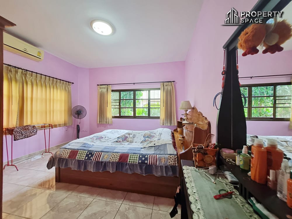 3 Bedroom Detached House In Gated Compound In Nong Pla Lai Pattaya For Sale Image 11