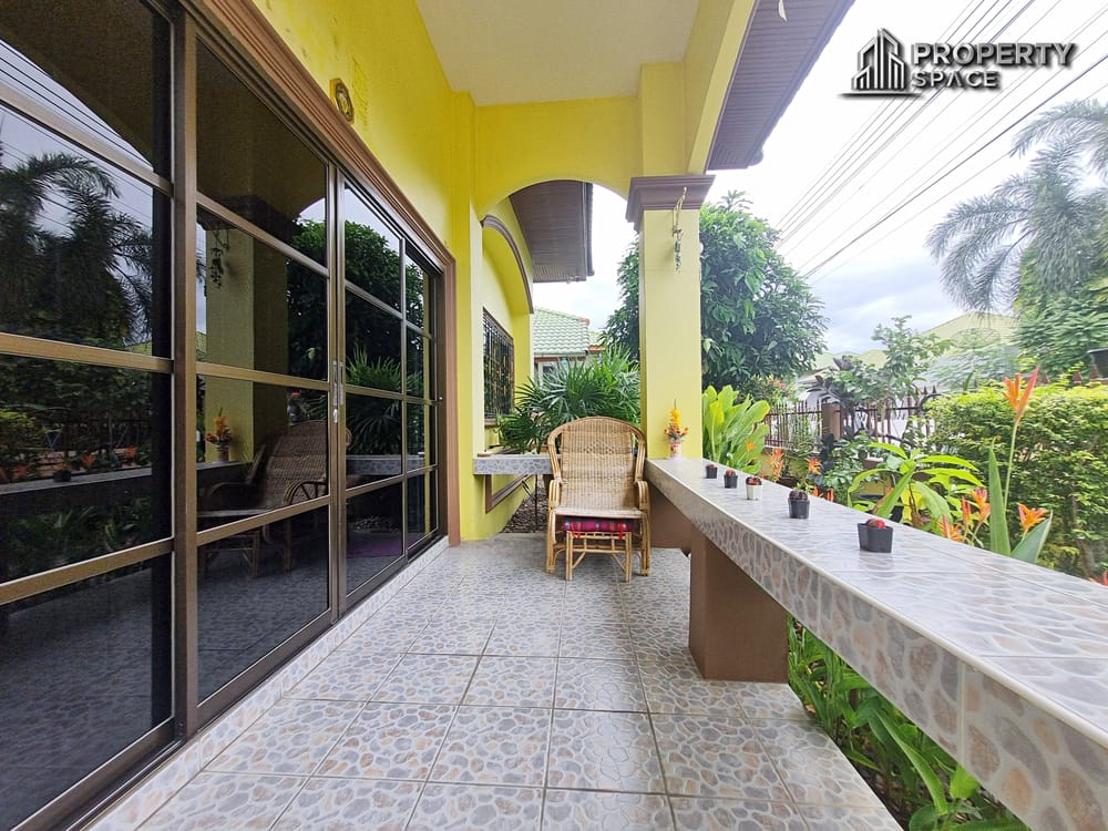 3 Bedroom Detached House In Gated Compound In Nong Pla Lai Pattaya For Sale Image 18