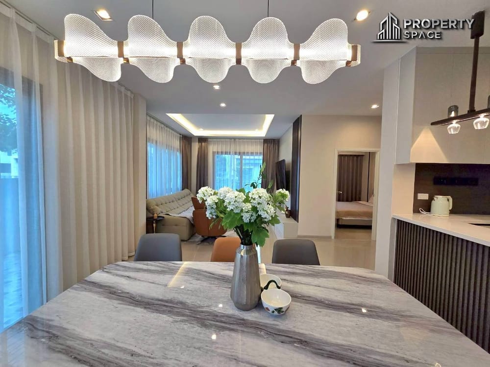 Modern 4-Bedroom Home in Patta Element Pattaya For Rent Image 6