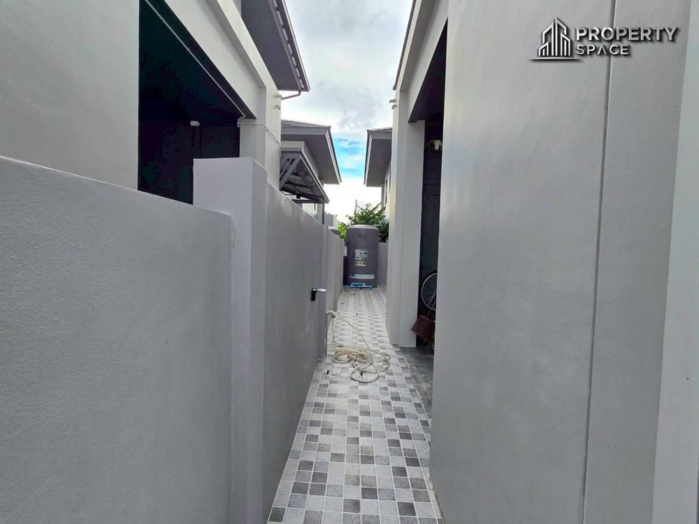 Modern 4-Bedroom Home in Patta Element Pattaya For Rent Image 38