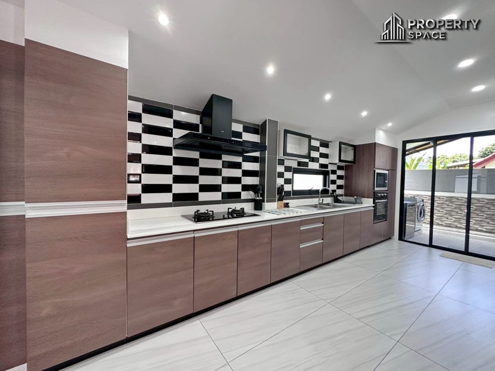 Modern 3 Bedroom Pool Villa In Plenary Park Pattaya For Rent Image 11