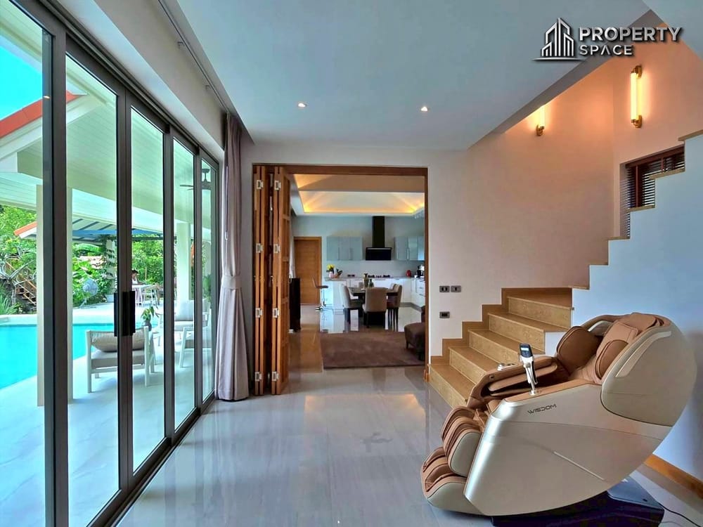 3 Bedroom Pool Villa With Elegant Premium Interiors in East Pattaya For Sale  Image 23