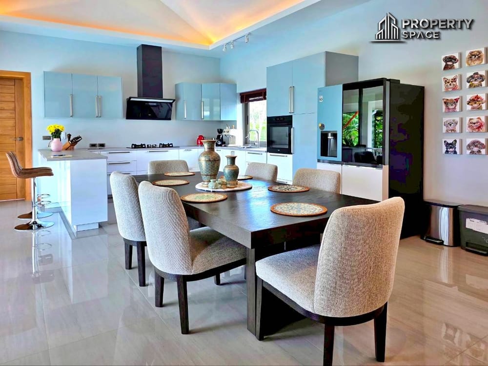 3 Bedroom Pool Villa With Elegant Premium Interiors in East Pattaya For Sale  Image 15