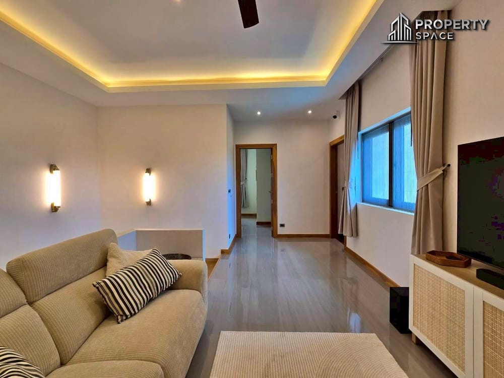 3 Bedroom Pool Villa With Elegant Premium Interiors in East Pattaya For Sale  Image 31
