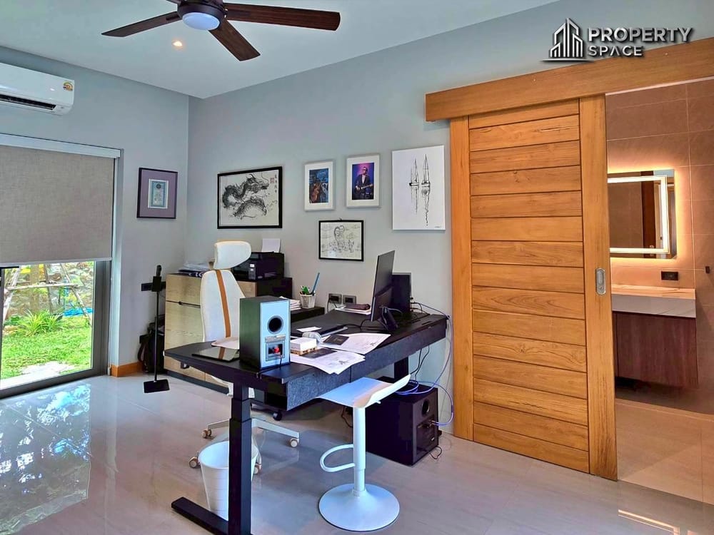 3 Bedroom Pool Villa With Elegant Premium Interiors in East Pattaya For Sale  Image 26