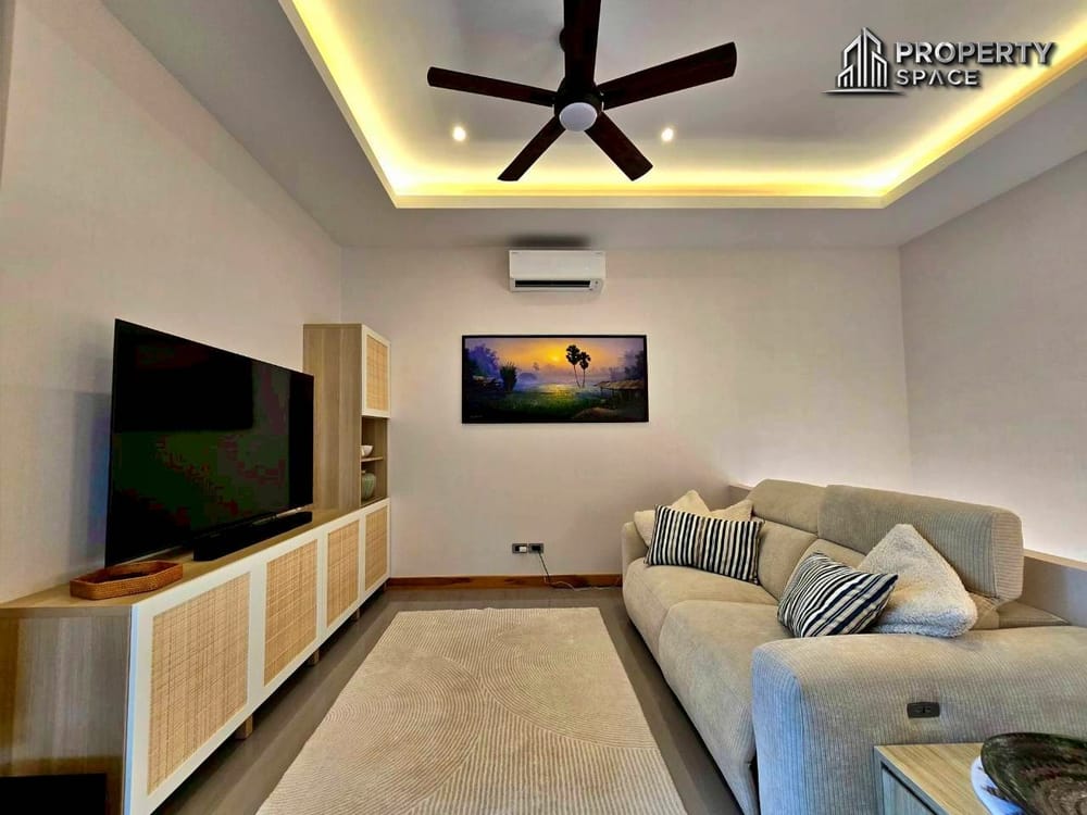 3 Bedroom Pool Villa With Elegant Premium Interiors in East Pattaya For Sale  Image 30