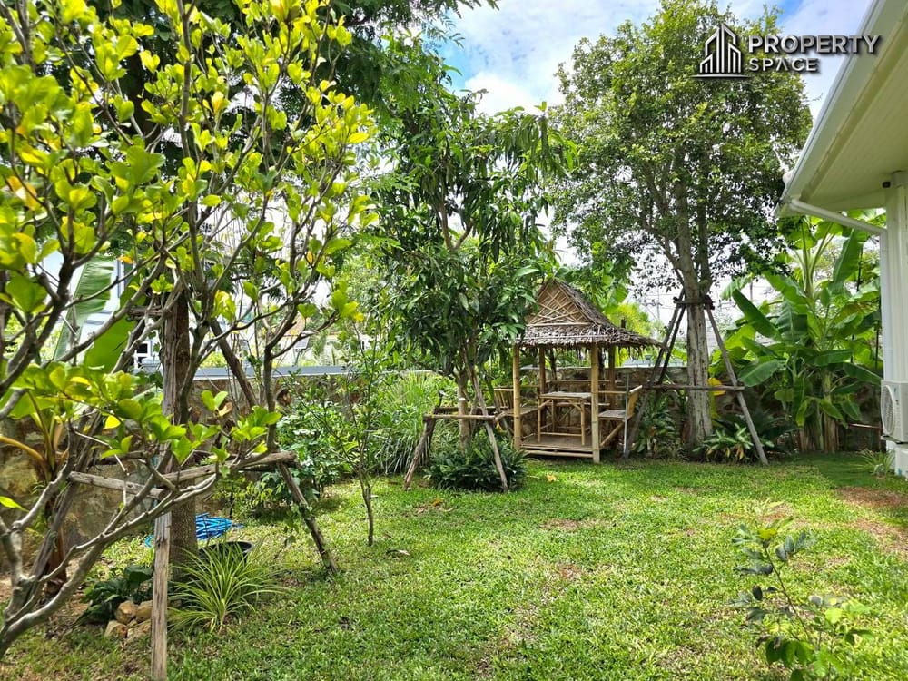 3 Bedroom Pool Villa With Elegant Premium Interiors in East Pattaya For Sale  Image 52