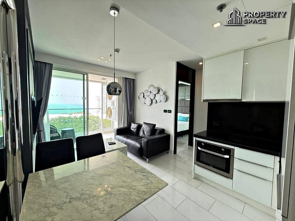 Foreign Quota Sea View 1-Bedroom Condo in Sky Residence Pattaya For Sale Image 5