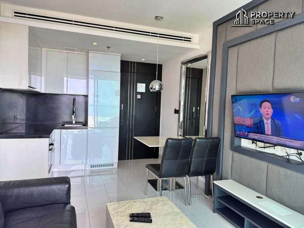 Foreign Quota Sea View 1-Bedroom Condo in Sky Residence Pattaya For Sale Image 6