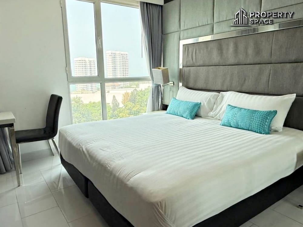 Foreign Quota Sea View 1-Bedroom Condo in Sky Residence Pattaya For Sale Image 6