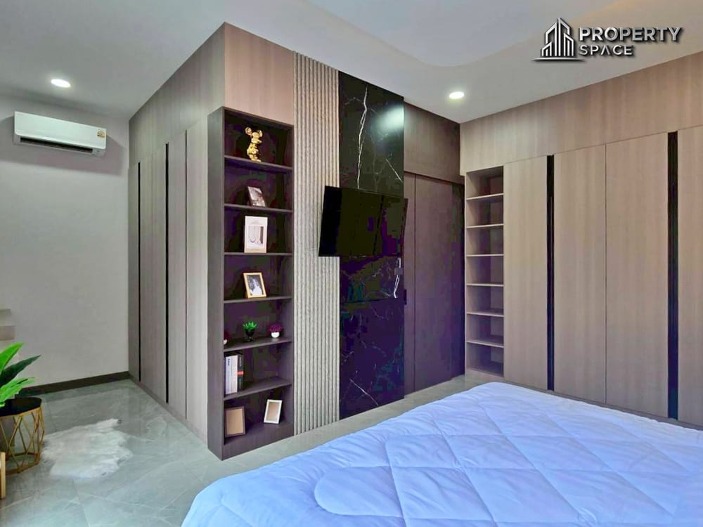 Stunning 3 Bedroom Pool Villa in Soi Siam Country Club Pattaya For Sale Image 21