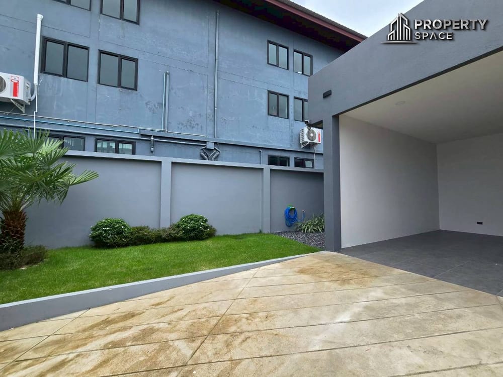 Stunning 3 Bedroom Pool Villa in Soi Siam Country Club Pattaya For Sale Image 38