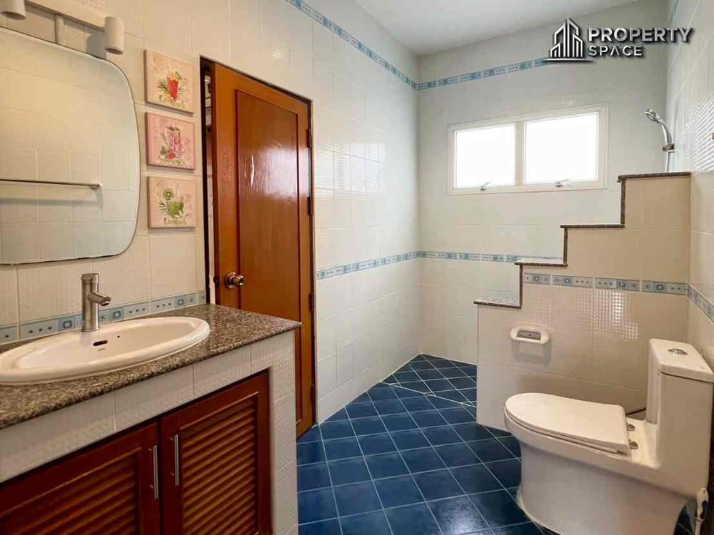 3 Bedroom Detached House In Secured Village East Pattaya For Sale And Rent Image 22
