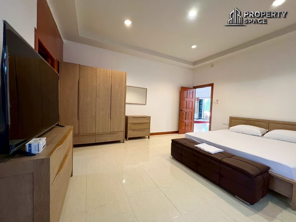 3 Bedroom Detached House In Secured Village East Pattaya For Sale And Rent Image 19
