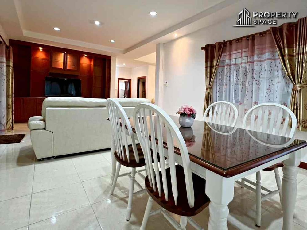 3 Bedroom Detached House In Secured Village East Pattaya For Sale And Rent Image 9
