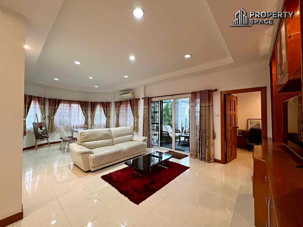 3 Bedroom Detached House In Secured Village East Pattaya For Sale And Rent Image 6