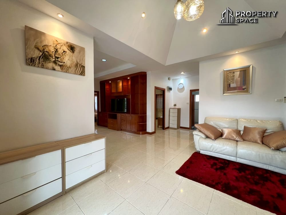 3 Bedroom Detached House In Secured Village East Pattaya For Sale And Rent Image 8