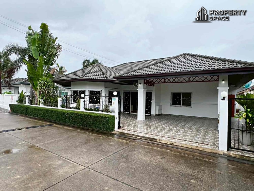 3 Bedroom Detached House In Secured Village East Pattaya For Sale And Rent Image 3
