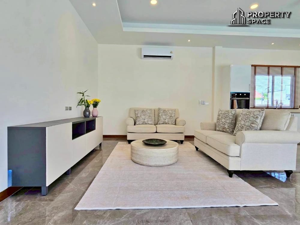 Brand New 3 Bedroom Modern Pool Villa In East Pattaya For Sale Image 7