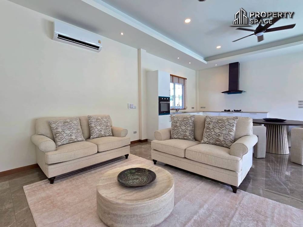 Brand New 3 Bedroom Modern Pool Villa In East Pattaya For Sale Image 8
