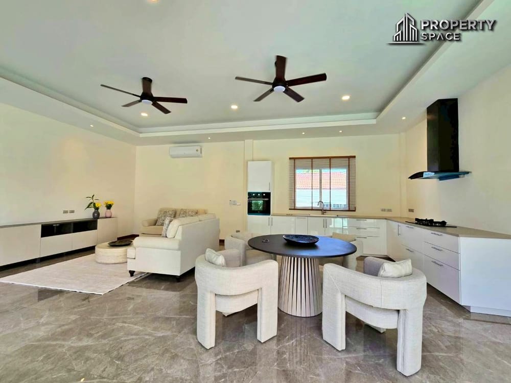 Brand New 3 Bedroom Modern Pool Villa In East Pattaya For Sale Image 9