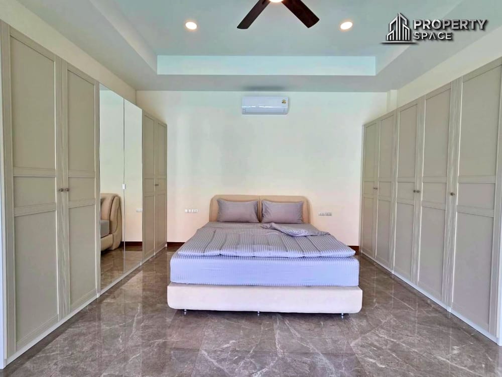 Brand New 3 Bedroom Modern Pool Villa In East Pattaya For Sale Image 14