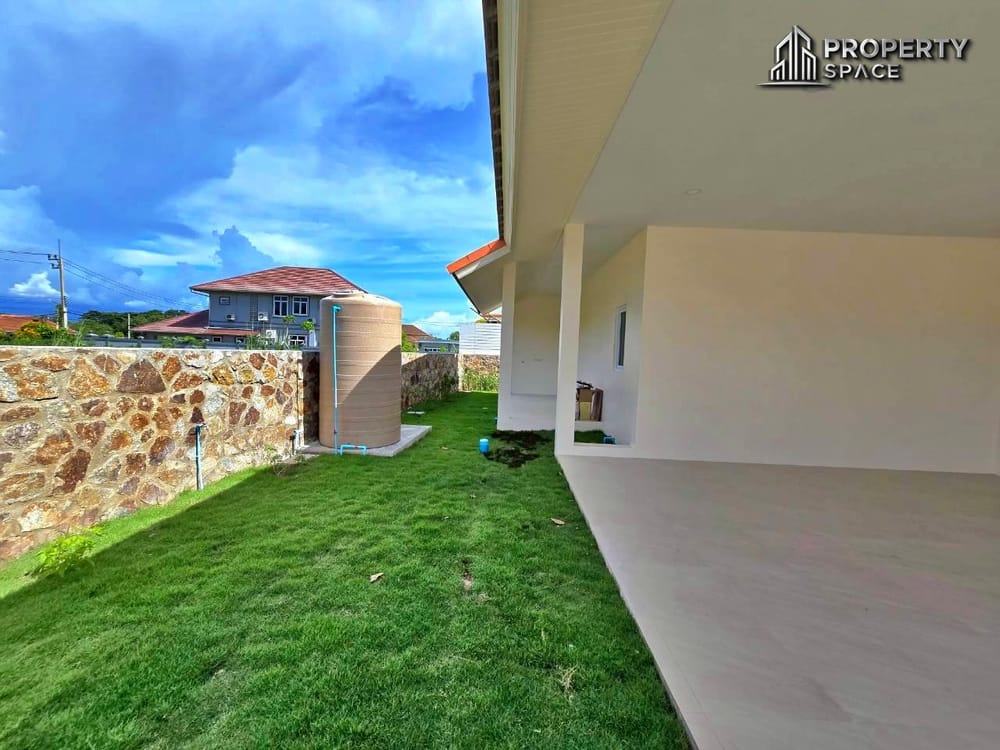Brand New 3 Bedroom Modern Pool Villa In East Pattaya For Sale Image 31