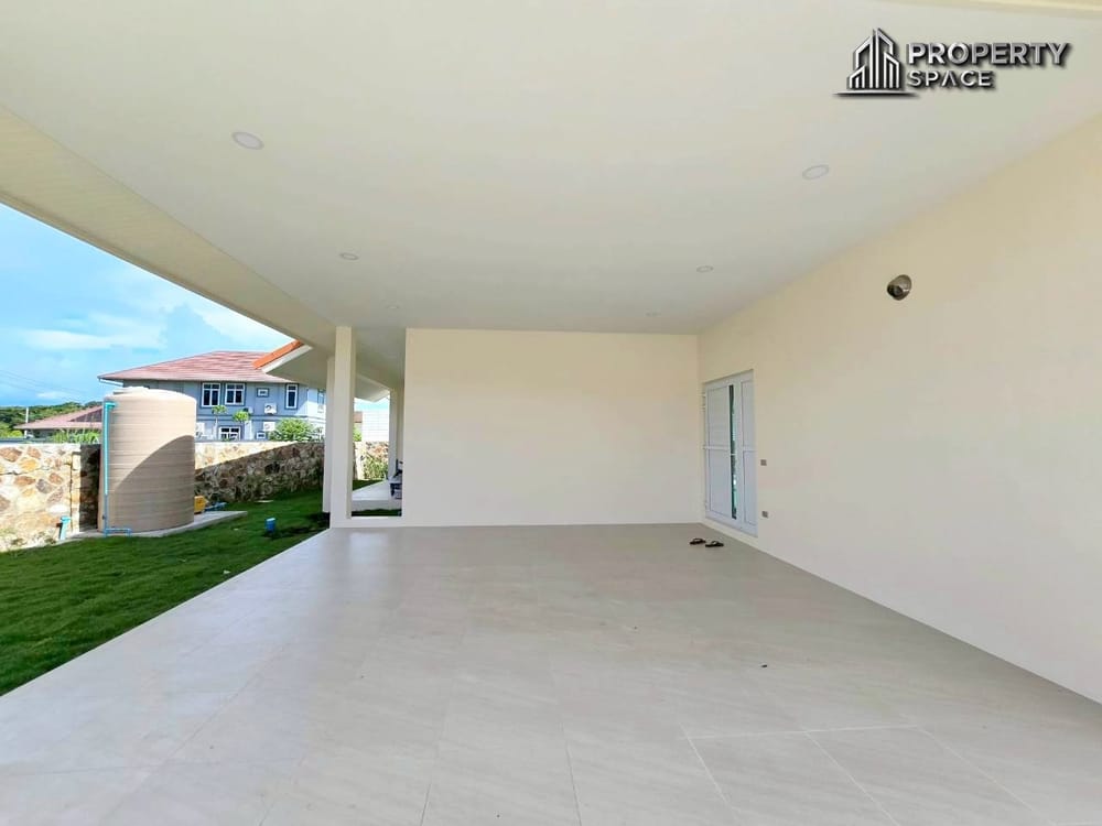 Brand New 3 Bedroom Modern Pool Villa In East Pattaya For Sale Image 32