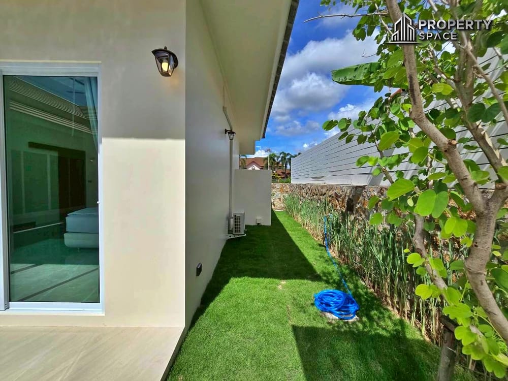 Brand New 3 Bedroom Modern Pool Villa In East Pattaya For Sale Image 28